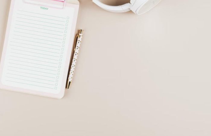 College Application Checklist for High School Seniors